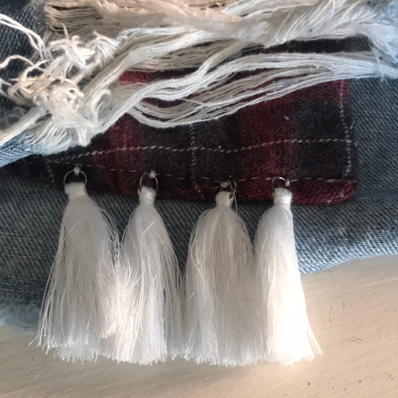 Stagecoach Denim shorts with plaid pockets - Picture 3 of 7